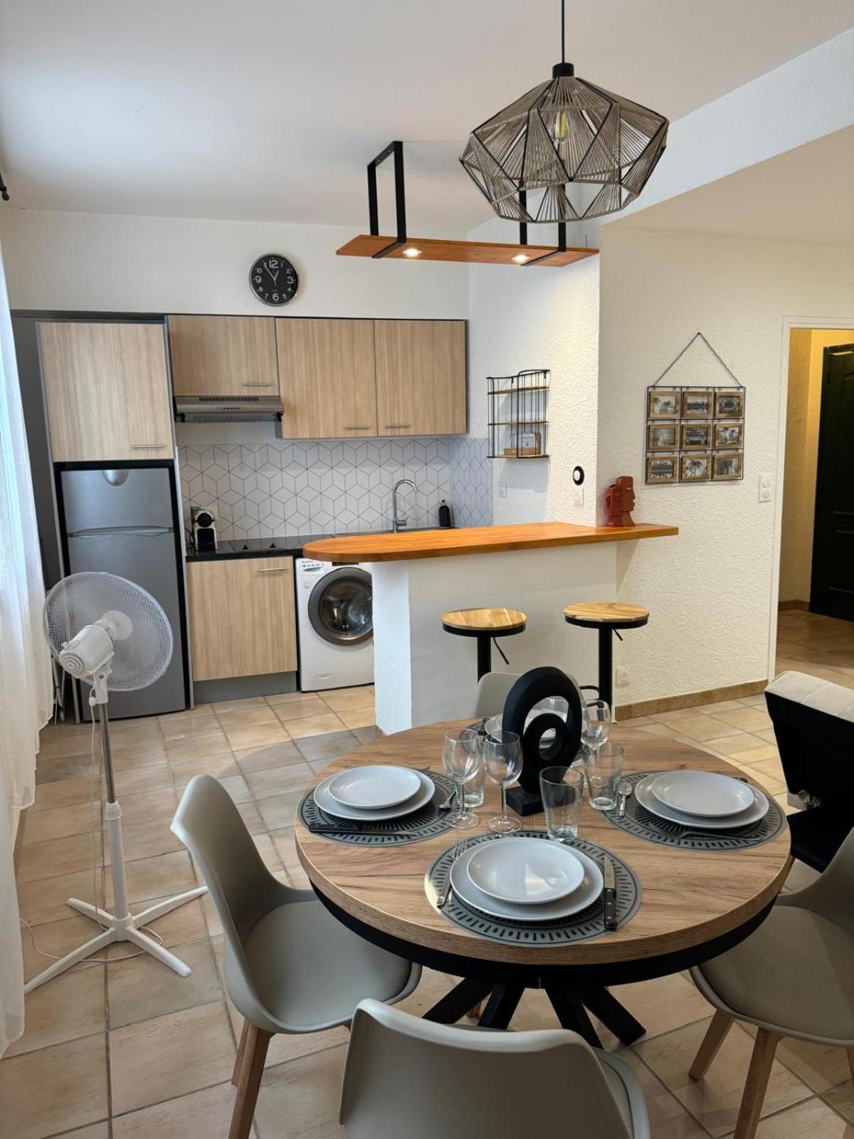 Charmant Appartement En Hypercentre De Castelnaudary Ngoại thất bức ảnh